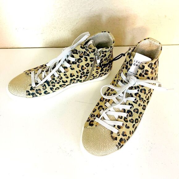 LEATHER CROWN MID TOPS in leopard print and gold metallic leather. New - Picture 5 of 14